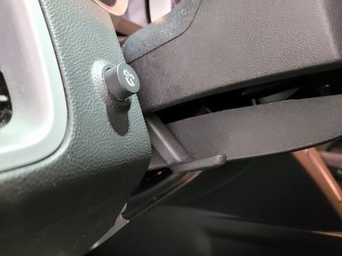 Used 2017 Chevrolet Equinox LT w/ Midnight Edition image 41