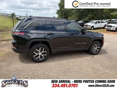 Certified 2025 Jeep Grand Cherokee Limited w/ Luxury Tech Group II RWD image 9