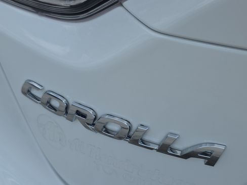 Used 2024 Toyota Corolla LE FWD image 10