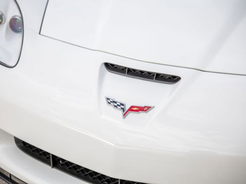 Used 2012 Chevrolet Corvette Grand Sport w/ 3LT Preferred Equipment Group image 20