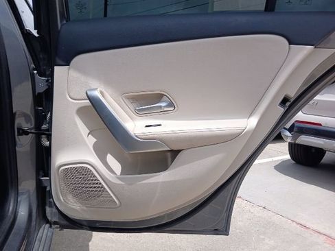 Used 2019 Mercedes-Benz A 220 image 10