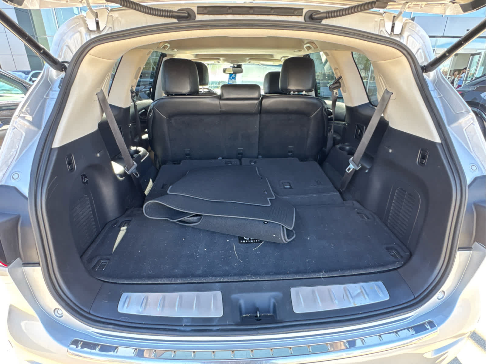 Used 2015 INFINITI QX60 Luxe w/ Premium Plus Package AWD/4WD image 8