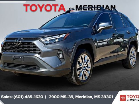 Used 2024 Toyota RAV4 XLE Premium image 10