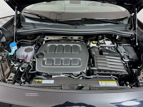 New 2026 Volkswagen Tiguan SE AWD/4WD image 6