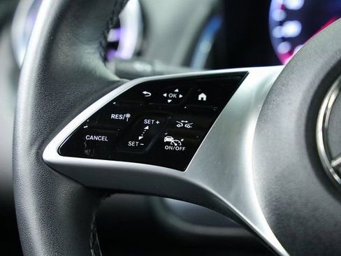 Used 2024 Mercedes-Benz GLB 250 image 12