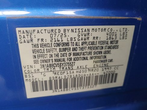 Used 2025 Nissan Sentra SV FWD image 33