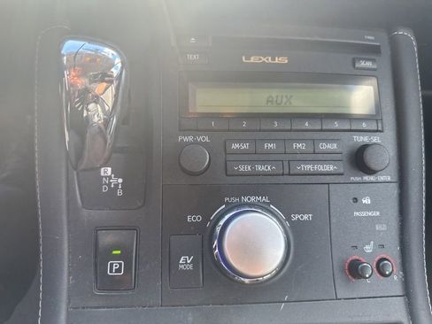 Used 2012 Lexus CT 200h Premium image 23