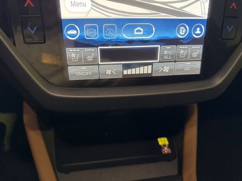 Used 2025 Subaru Forester Touring image 17