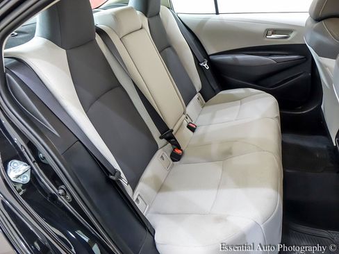 Used 2021 Toyota Corolla LE FWD image 27