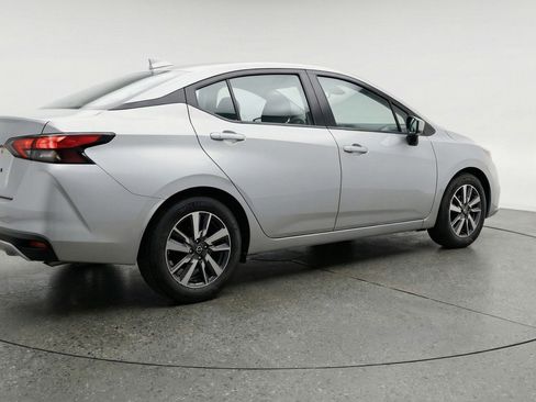 Used 2025 Nissan Versa SV image 9