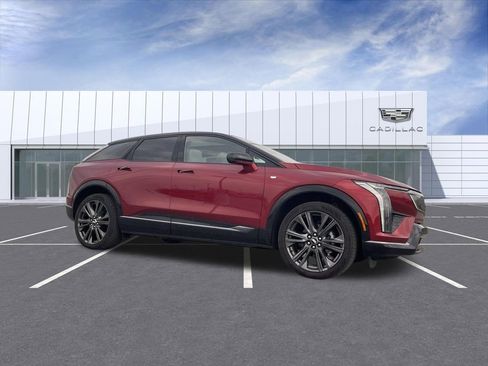 Certified 2025 Cadillac Optiq Sport 2 image 1