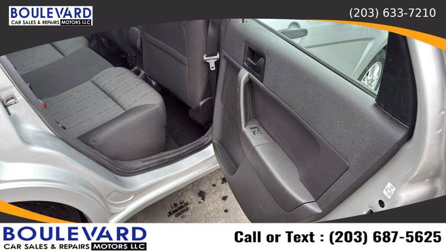 Used 2010 Ford Focus SE FWD image 28