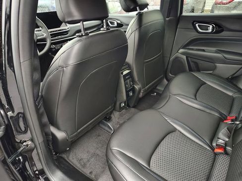New 2026 Jeep Compass Latitude AWD/4WD image 28