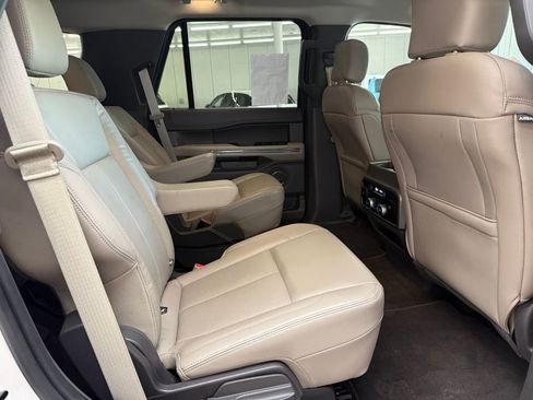 Used 2020 Ford Expedition XLT w/ Equipment Group 202A image 20