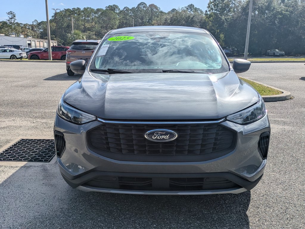 Used 2025 Ford Escape Active FWD image 8