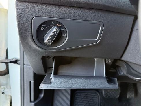 Used 2021 Volkswagen Tiguan SEL w/ 2-Row Tiguan MDO Package image 24