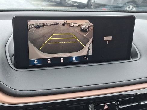 Certified 2024 Acura MDX SH-AWD w/ Technology Package image 19