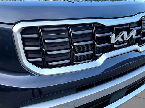 Certified 2025 Kia Telluride S FWD image 30