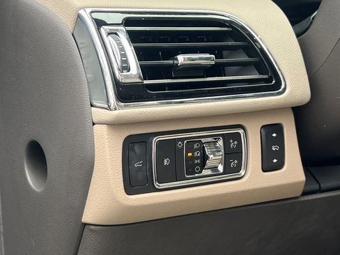 Used 2022 Lincoln Navigator L Reserve image 29