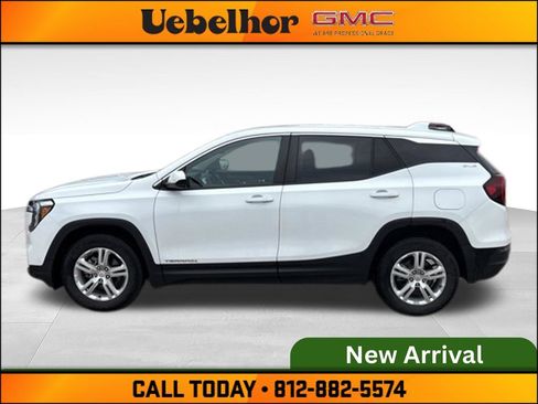 Used 2022 GMC Terrain SLE FWD image 8