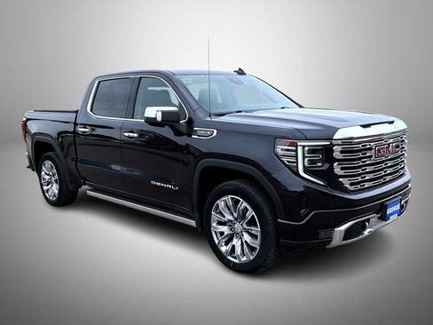 Used 2022 GMC Sierra 1500 Denali w/ Denali Reserve Package AWD/4WD image 3