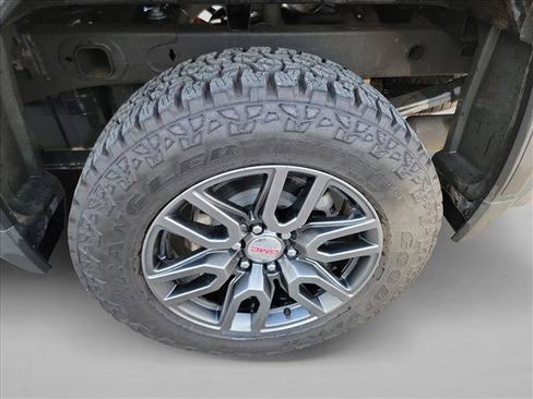 Used 2022 GMC Sierra 1500 AT4 w/ AT4 Premium Package AWD/4WD image 13