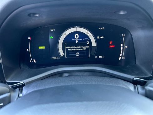 Certified 2025 Toyota Camry SE w/ Convenience Package FWD image 10