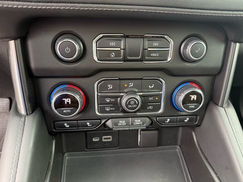 Used 2021 Chevrolet Tahoe LT AWD/4WD image 27