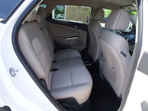 Used 2016 Hyundai Tucson SE w/ Option Group 02 FWD image 18