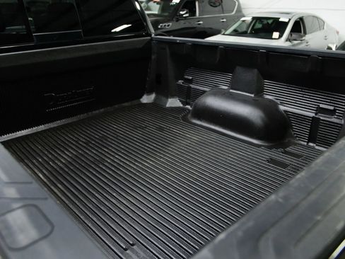 Used 2015 Toyota Tundra SR5 w/ TRD Off Road Package image 22