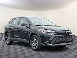 Used 2025 Toyota Corolla Cross AWD Hybrid video 1