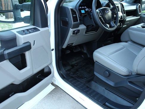 Used 2022 Ford F250 XL w/ Power Equipment Group AWD/4WD image 16