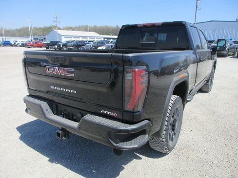 New 2026 GMC Sierra 2500 AT4 image 4