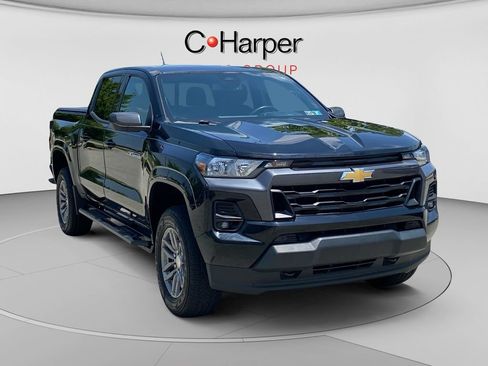 Used 2023 Chevrolet Colorado LT w/ LT Convenience Package II AWD/4WD image 1