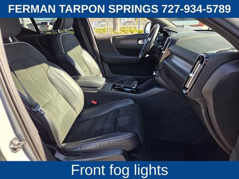 Certified 2021 Volvo XC40 T5 R-Design w/ Advanced Package image 21