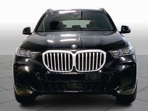 New 2026 BMW X5 xDrive40i w/ Executive Package image 3