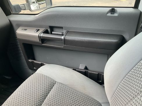 Used 2014 Ford F250 XLT image 18