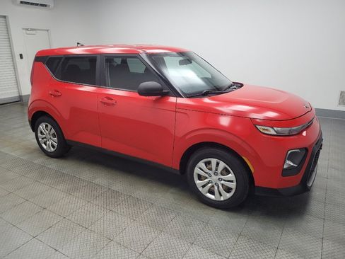 Used 2020 Kia Soul LX image 11