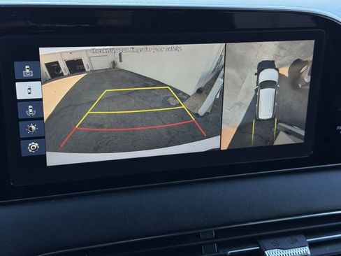 Used 2021 Hyundai Palisade Calligraphy image 19