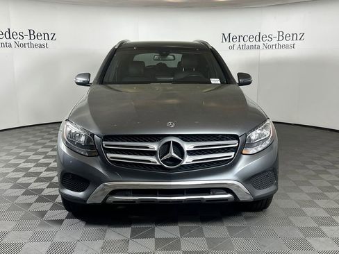 Used 2018 Mercedes-Benz GLC 300 4MATIC image 2