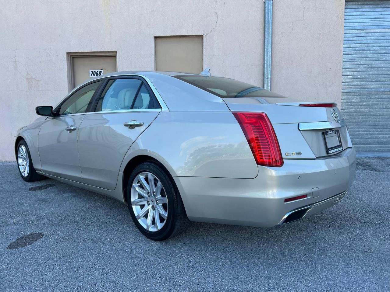 Used 2014 Cadillac CTS Luxury RWD image 3