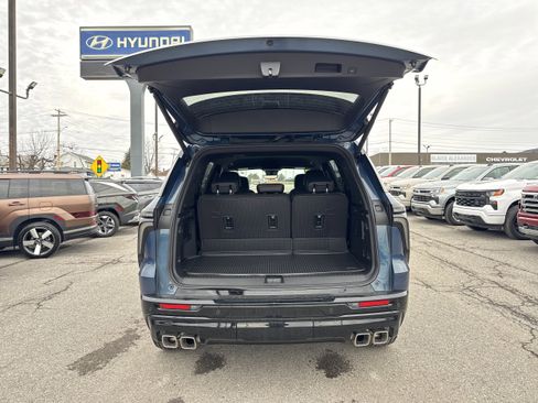 New 2026 Chevrolet Traverse RS w/ LPO, Floor Liner Package image 18