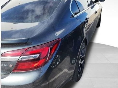 Used 2017 Buick Regal Sport Touring image 13