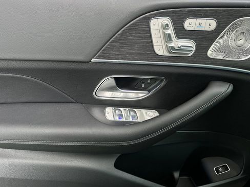 New 2025 Mercedes-Benz GLS 450 4MATIC image 21