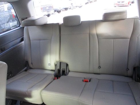 Used 2021 Ford Expedition XLT image 35