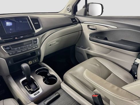 Used 2017 Honda Pilot EX-L image 25