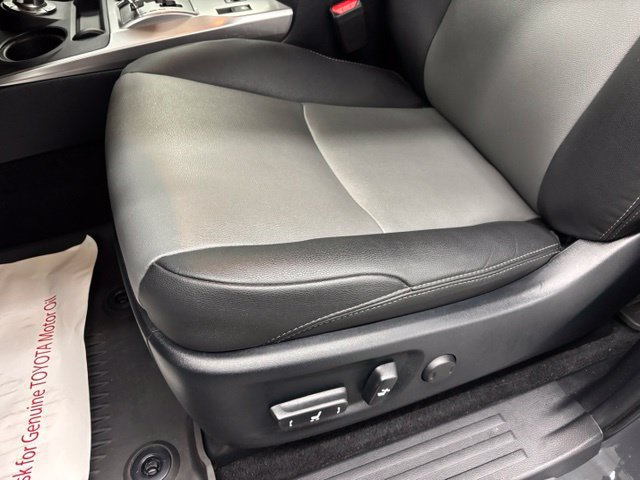 Used 2024 Toyota 4Runner SR5 Premium w/ Moonroof Package AWD/4WD image 20
