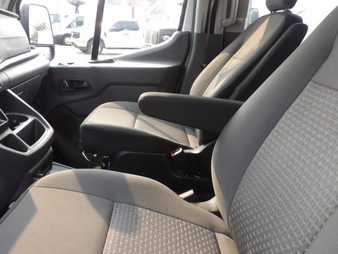 Used 2023 Ford Transit 350 XLT RWD image 19