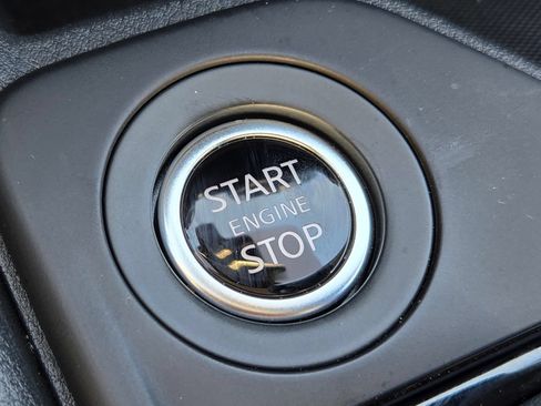 Used 2025 Nissan Sentra S FWD image 28