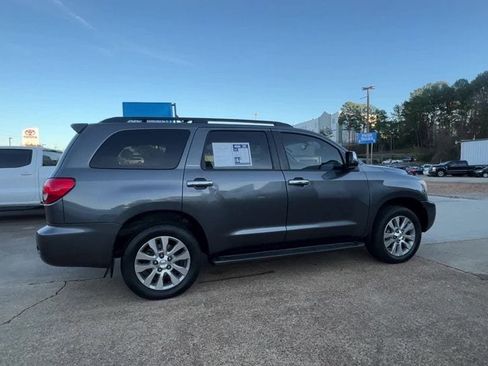 Used 2014 Toyota Sequoia Limited image 10